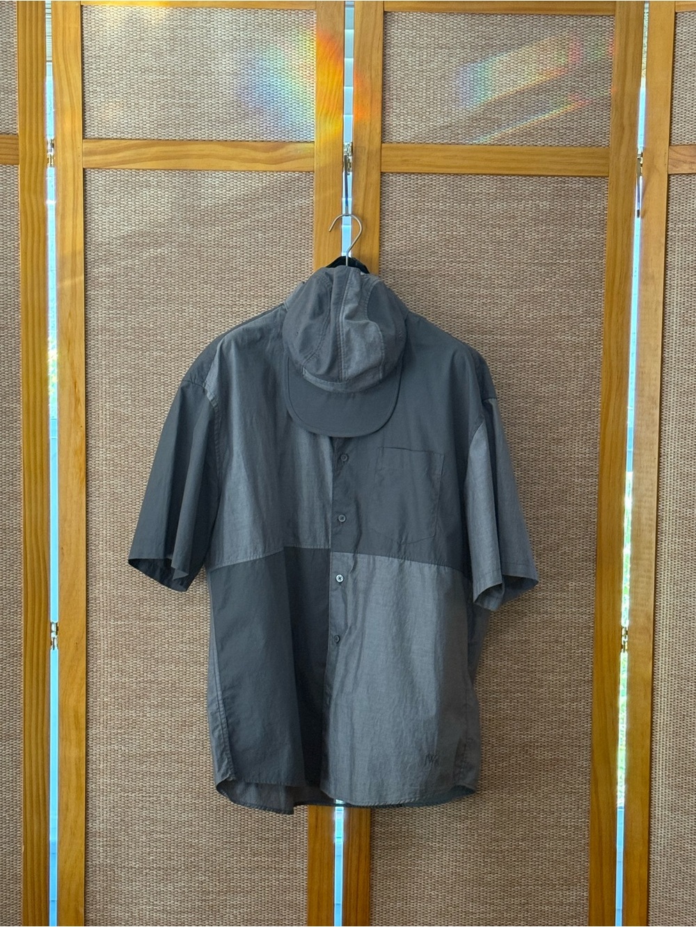 JW Anderson Men's Short-Sleeve Button-up Shirt and Cap Set - Gray Color-block